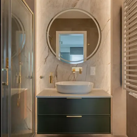 Penthouse Brabank Luxury Sauna, Fitness & Parking By Grandview Apartmán *