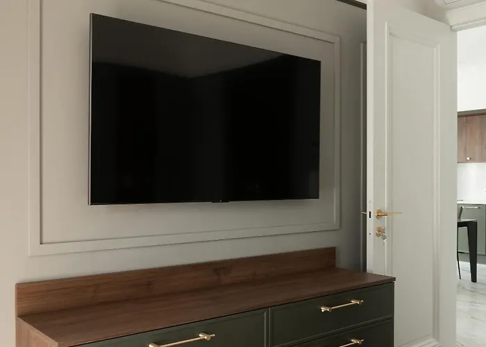 Penthouse Brabank Luxury Sauna, Fitness & Parking By Grandview *