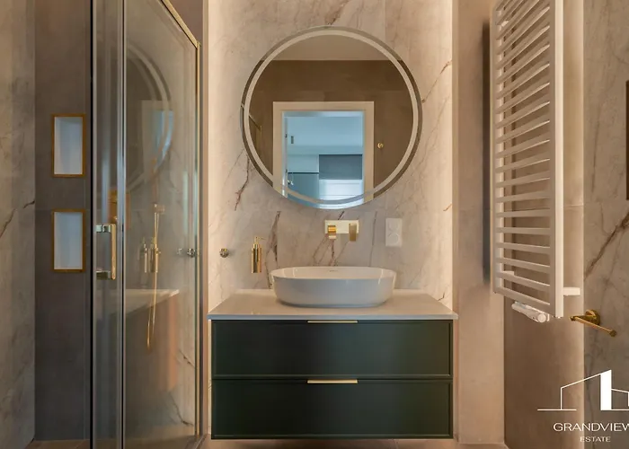 Penthouse Brabank Luxury Sauna, Fitness & Parking By Grandview Daire *