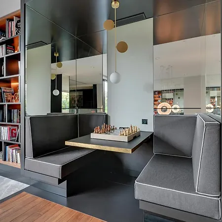 Penthouse Brabank Luxury Sauna, Fitness & Parking By Grandview