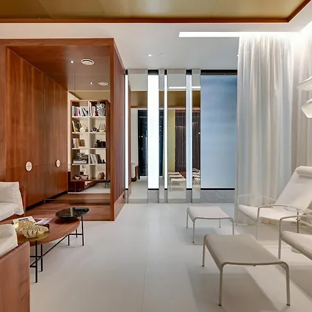 Penthouse Brabank Luxury Sauna, Fitness & Parking By Grandview *