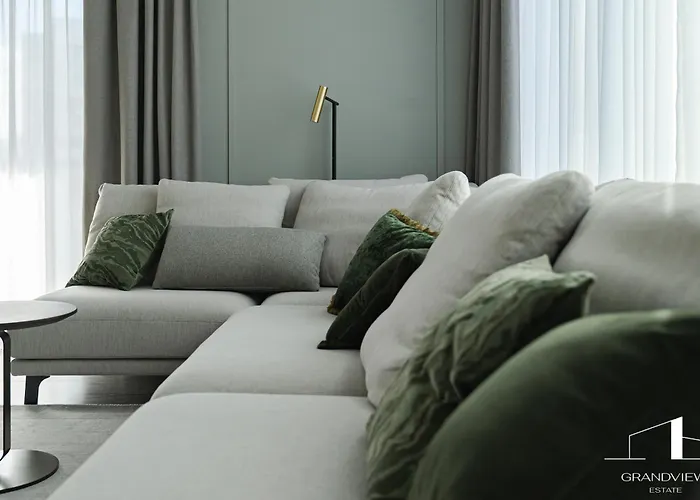 Penthouse Brabank Luxury Sauna, Fitness & Parking By Grandview Lägenhet