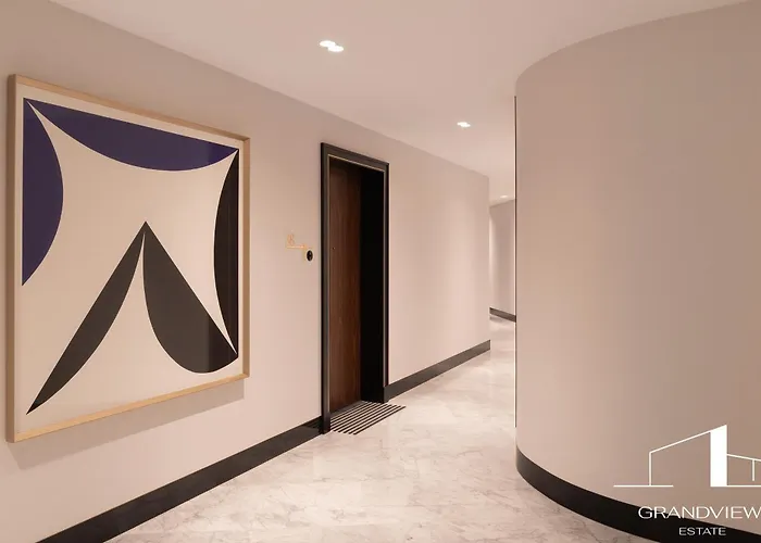 Penthouse Brabank Luxury Sauna, Fitness & Parking By Grandview