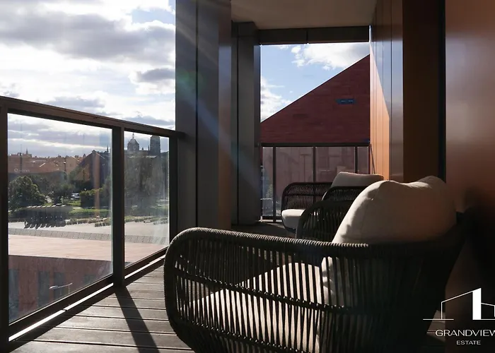 Penthouse Brabank Luxury Sauna, Fitness & Parking By Grandview Apartament *